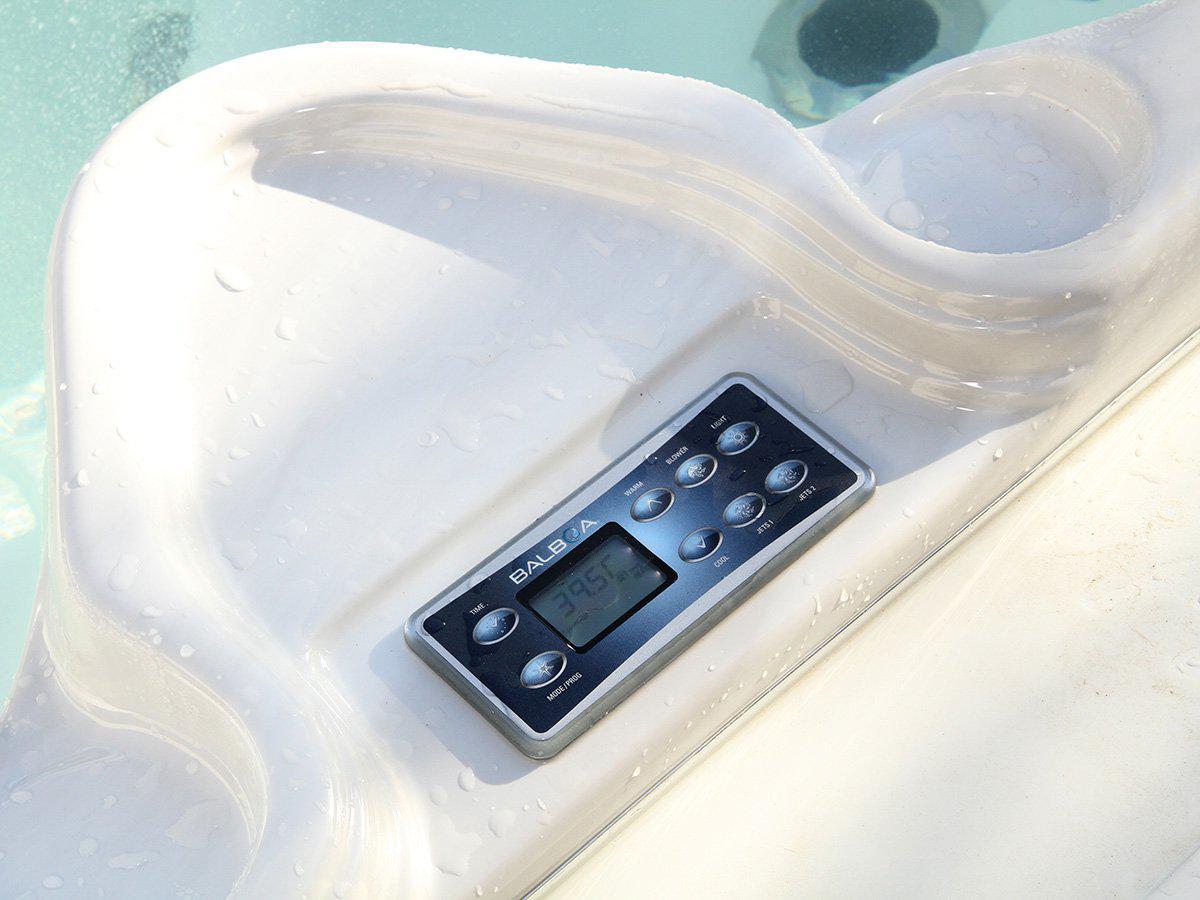 Yacht pool 2014 04 whirpool control panel
